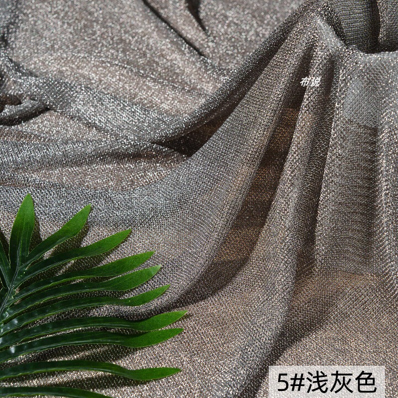 Светло-серая ткань с металлизи – обзор и цена Crystal Mesh Fabric