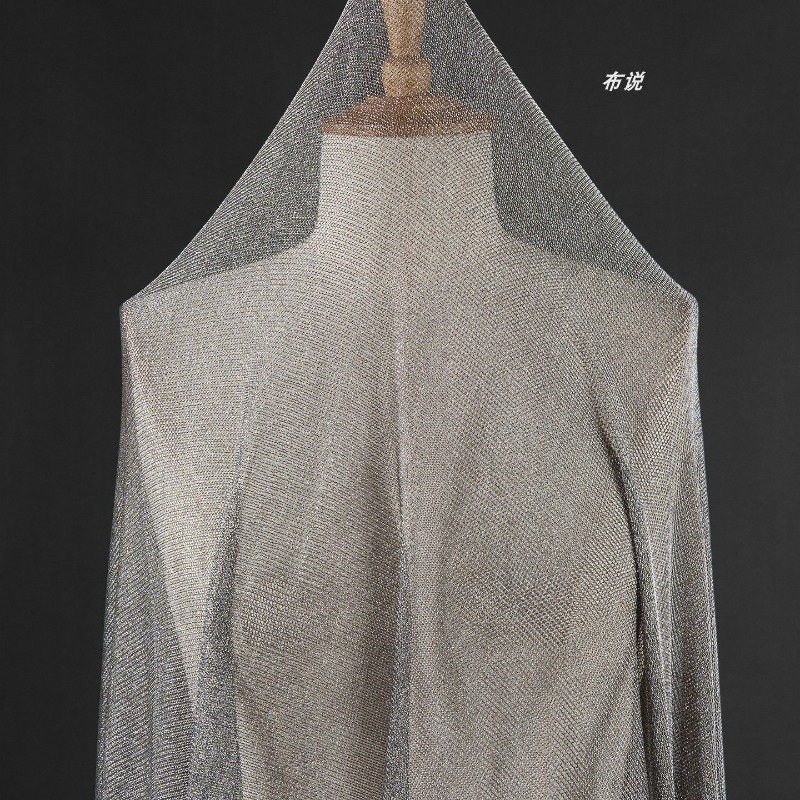Светло-серая ткань с металлизи – обзор и цена Crystal Mesh Fabric